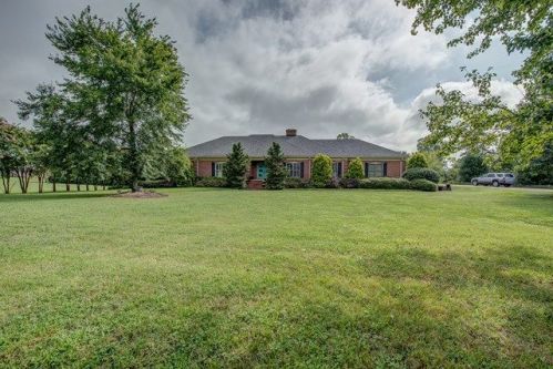2207 Peninsula Ave, Shelby, NC 28150-9609