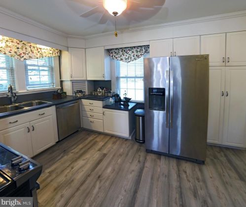 25 Roosevelt Blvd, Lancaster PA  17601-4039 exterior