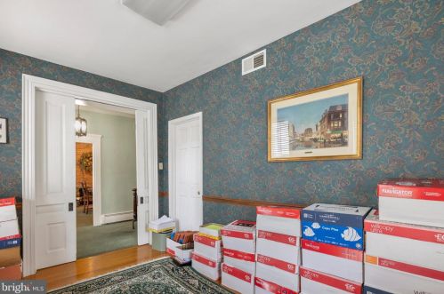 515 Carlisle St, Hanover PA 17331-2406 exterior