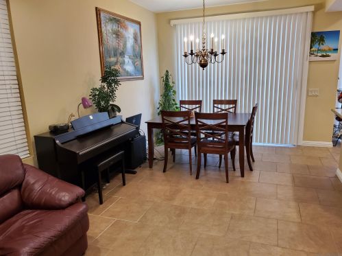 3972 Via Holgura, San Diego, CA 92130-2177