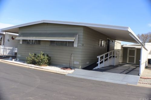 9391 California Ave, Riverside, CA 92503-3200