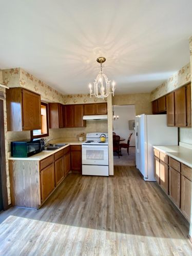 7376 Buchanan St, Gary IN 46410-4655 exterior