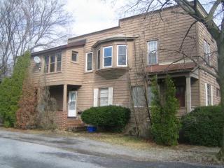 201 Calder St, Altoona PA  16602-4011 exterior