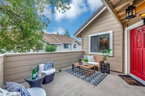 2878 Buena Crest Ct, San Jose, CA 95121-2960