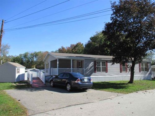 16 Parklane Rd, Hampstead, NH 03841-2221
