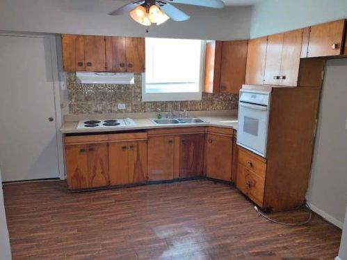 831 Stonecrest Rd, Argyle TX  76226-5821 exterior