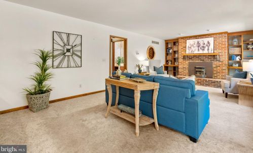 738 Sharpsburg Dr, Davidsonville MD 21035-1927 exterior