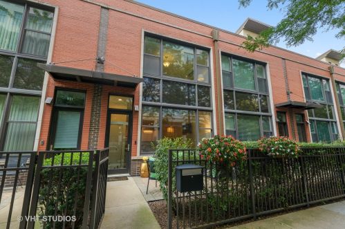 929 Kingsbury St, Chicago, IL 60610-7431