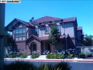 277 Adoncia Dr, Tracy, CA 95391-3032