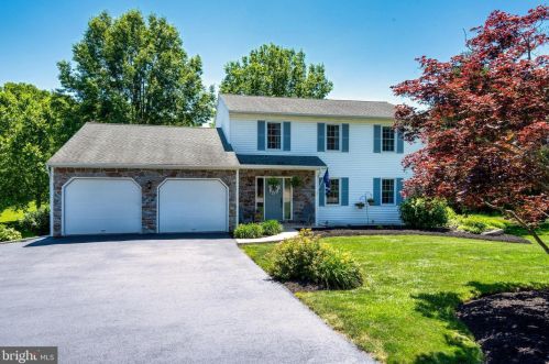 1007 Fieldstone Ct, Lancaster, PA 17603-9786