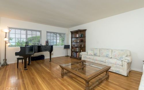 3451 Mevel Pl, Glendale CA  91214-1141 exterior