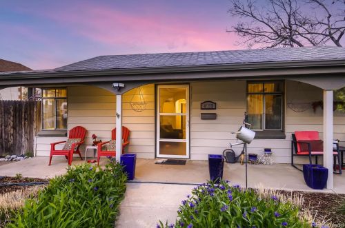 4223 Washington St, Englewood, CO 80113-4757