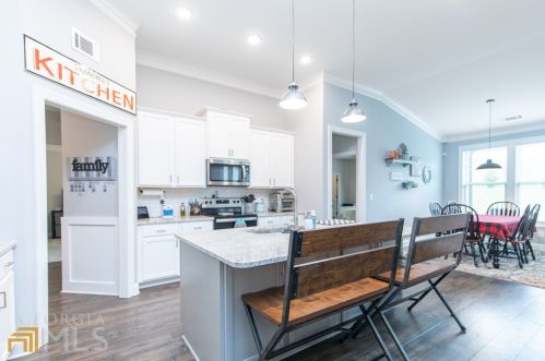 2368 Cotton Gin Row, Jefferson GA  30549-8811 exterior