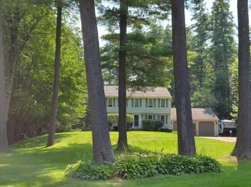26 Wheel Wright Rd, Hampstead, NH 03841-2147
