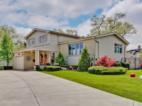 9856 Huber Ln, Niles IL  60714-1015 exterior