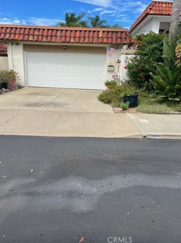 44 Seton Rd, Irvine, CA 92612-2133