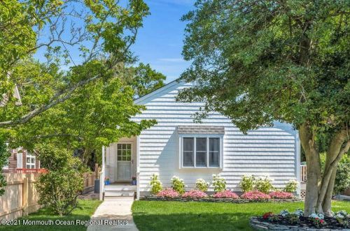 209 Howe St, Point Pleasant Beach, NJ 08742-4522