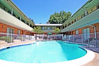 4135 Swiss Ave, Dallas TX  75204-6609 exterior