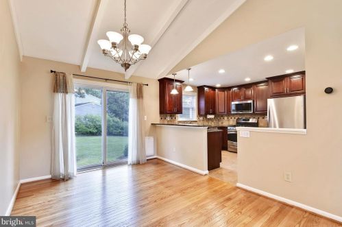 524 Bay Hills Dr, Arnold MD  21012-2004 exterior
