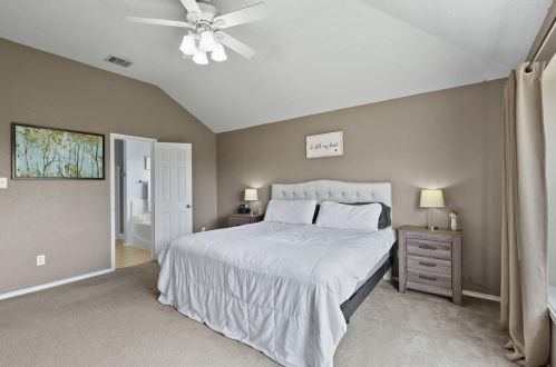 5601 Seafield Ln, Fort Worth TX  76135-2531 exterior