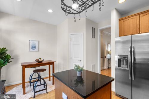 8509 2 Ave, Silver Spring MD 20910-2149 exterior