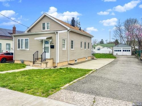 201 Illinois Ave, Paterson NJ  07503-1536 exterior