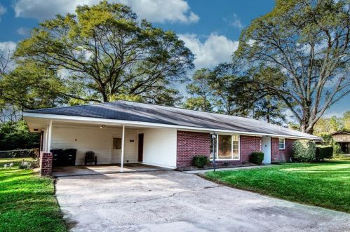 3010 Powell Rd, Huntsville, TX 77340-6516