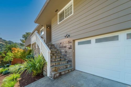 59 Convent Ct, San Rafael, CA 94901-1333