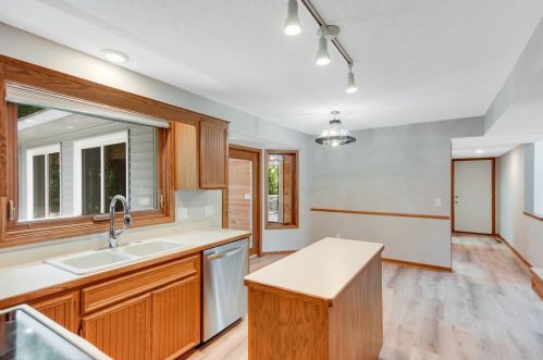 663 Bridle Ridge Rd, Saint Paul MN  55123-1679 exterior