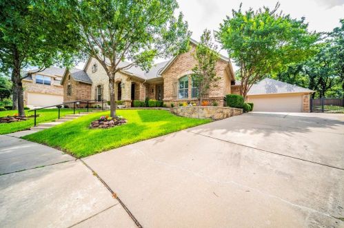 7000 Mossycup Ln, Fort Worth TX  76182-3674 exterior