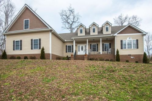 102 Hillside Dr, Dickson, TN 37055-6154