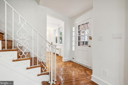 6937 19 St, Philadelphia PA  19146-2936 exterior