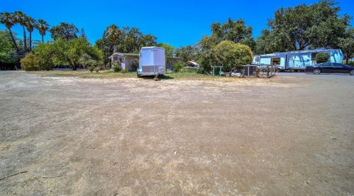 7002 Mills Ln, Vacaville, CA 95688-9415