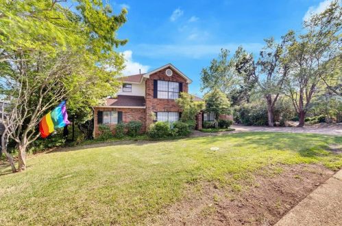 10655 Floral Park Dr, Austin TX  78759-5107 exterior