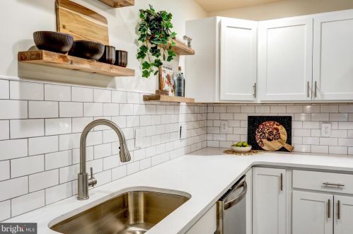 1509 Robert Rd, Lancaster PA  17601-5632 exterior