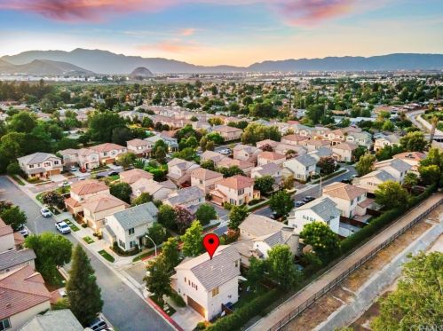 4009 Sutton Ct, Riverside, CA 92501-4329