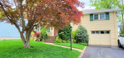14 Sutton Pl, Cranford, NJ 07016-2026