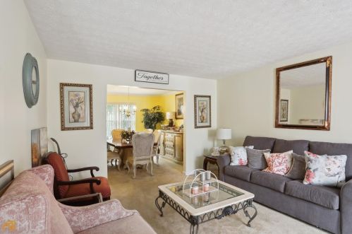 3279 Rockmill Dr, Ellenwood, GA 30294-6311