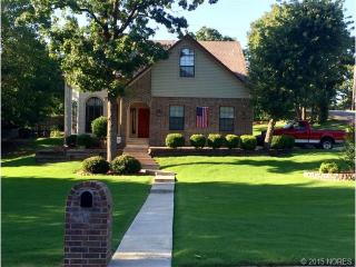 18301 Woodcrest Ln, Catoosa, OK 74015-2247