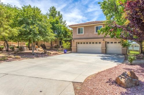 36383 Woodbriar St, Yucaipa, CA 92399-5235