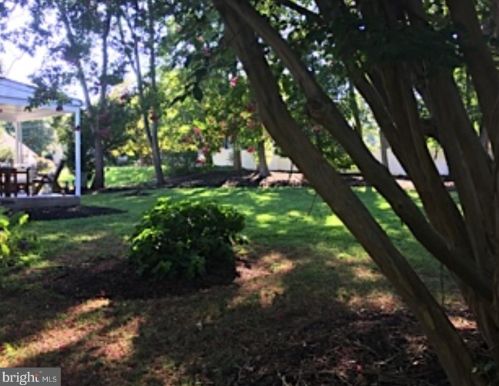 657 Crystal Lake Ave, Haddonfield NJ  08033-2750 exterior