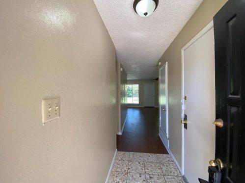 604 Ridge Crest Dr, Fort Worth TX  76179 exterior