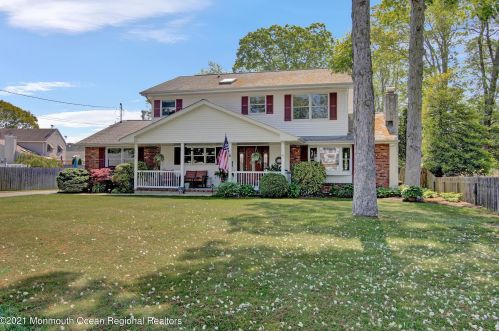 1500 Deborah Ave, Point Pleasant Beach, NJ 08742-4326