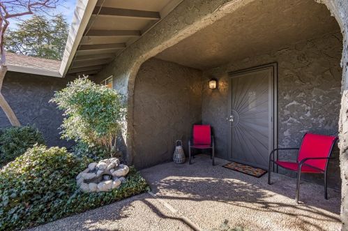 944 Greenwich Dr, Chico, CA 95926-3162