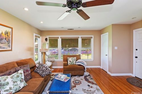 3687 Roslyn St, Riverside CA  92504-3536 exterior
