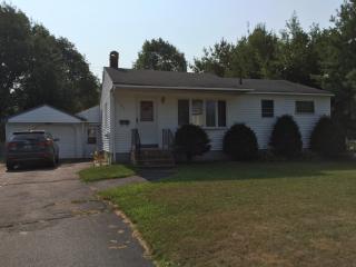 195 Tracy Dr, Burlington VT  05408-5710 exterior