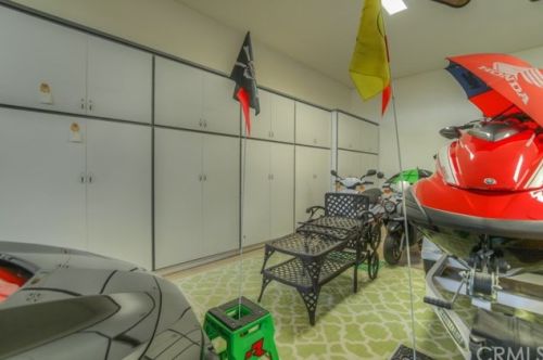 16122 Ponderosa Ln, Riverside CA  92504-6155 exterior