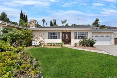 905 Bonnybrook Ter, Glendale, CA 91207-1527