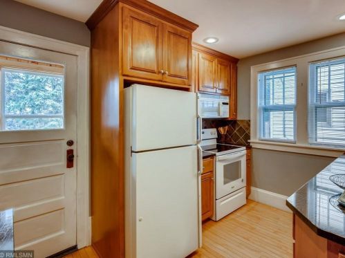 963 James Ave, Saint Paul MN  55102-3329 exterior