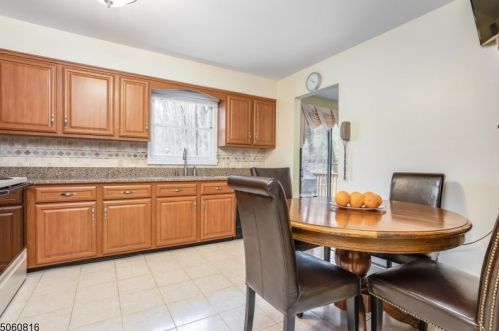 29 Danville Mountain Rd, Great Meadows, NJ 07838-2105